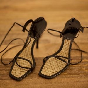 Gucci Strappy Sandals w Bamboo Base